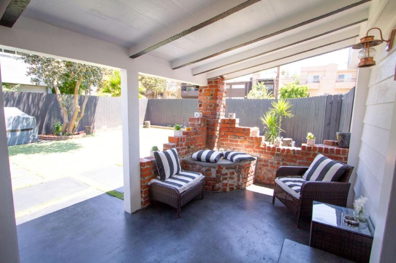Dreamy Farmhouse In Studio City Los Angeles Exterior photo